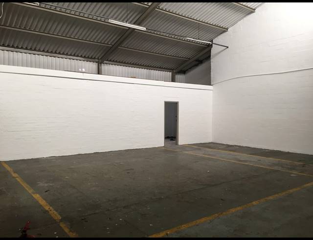 380M² FACTORY TO LET IN BEACONVALE